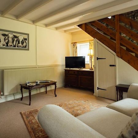 Dairy Cottage At Scolton Cottages - Indoor Pool 哈佛威斯特 外观 照片